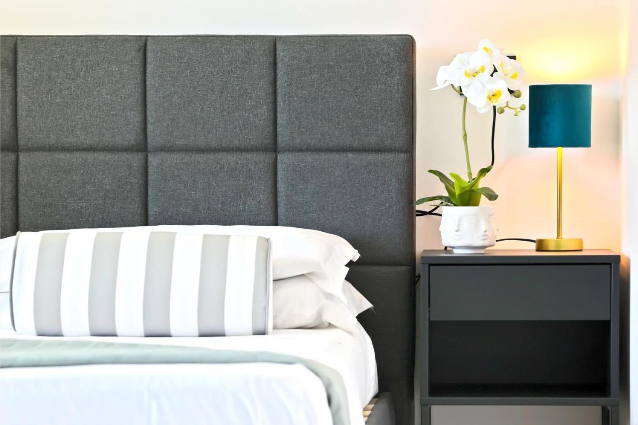 Appartamenti Leone - Vista Mare - Pet Friendly Rimini Ngoại thất bức ảnh